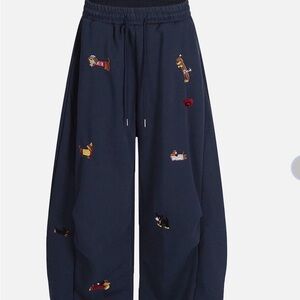 AELFRIC EDEN EMBROIDERY DOG BAGGY BARREL SWEATPANTS